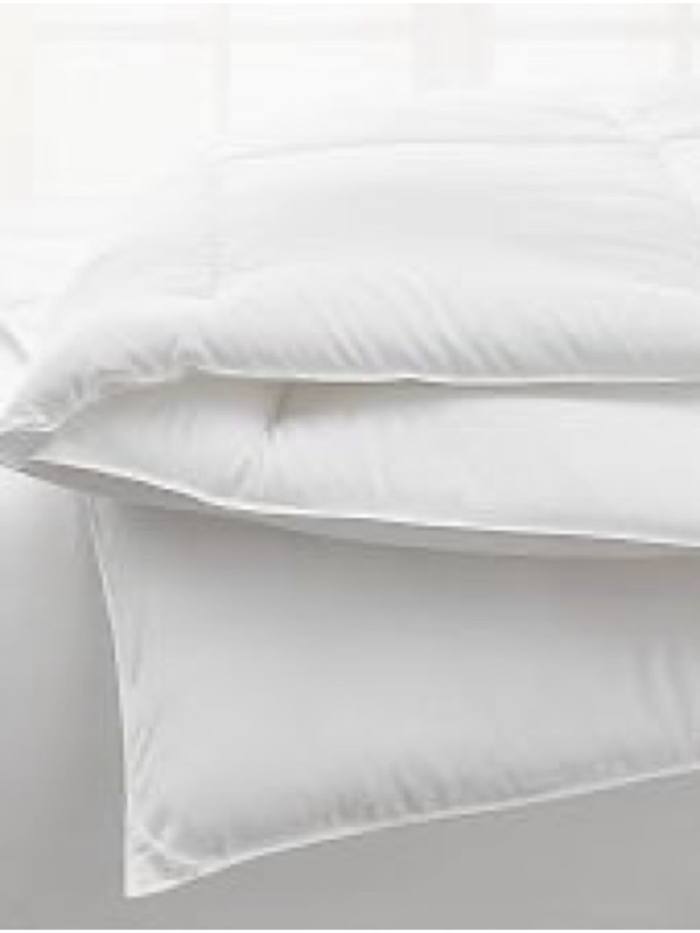 NWT King Size Retreat Essential Down Alternative Duvet Insert